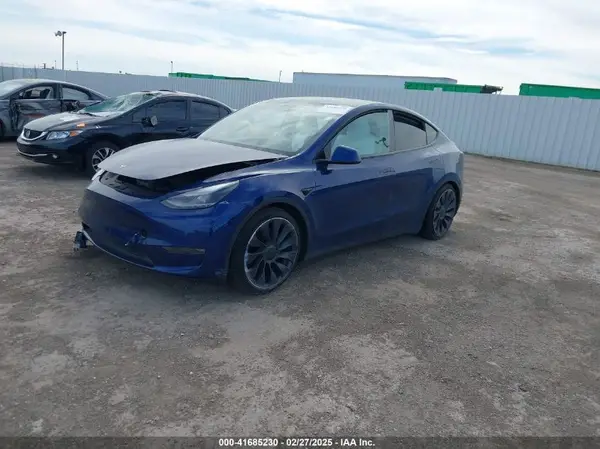 5YJYGDEF8MF245641 2021 TESLA MODEL Y - Image 2
