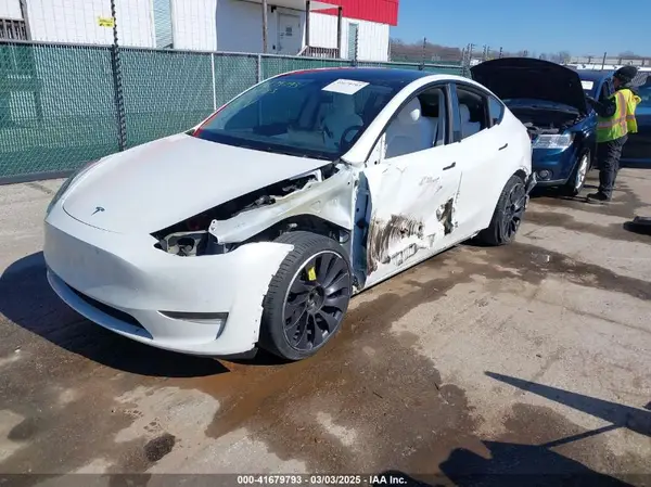 5YJYGDEF8MF246658 2021 TESLA MODEL Y - Image 2