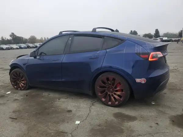 5YJYGDEF8MF248975 2021 TESLA MODEL Y - Image 2