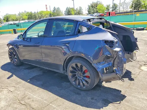 5YJYGDEF8MF250743 2021 TESLA MODEL Y - Image 2