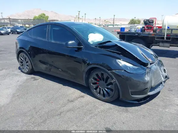 5YJYGDEF8MF261113 2021 TESLA MODEL Y - Image 1