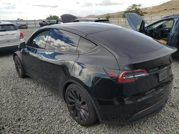 5YJYGDEF8MF264061 2021 TESLA MODEL Y - Image 2