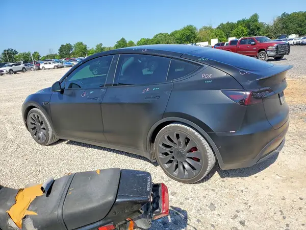 5YJYGDEF8MF299585 2021 TESLA MODEL Y - Image 2