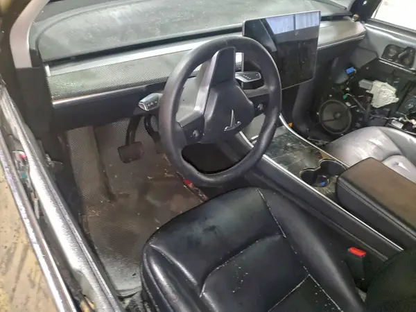 5YJYGDEF9LF002452 2020 TESLA MODEL Y - Image 8
