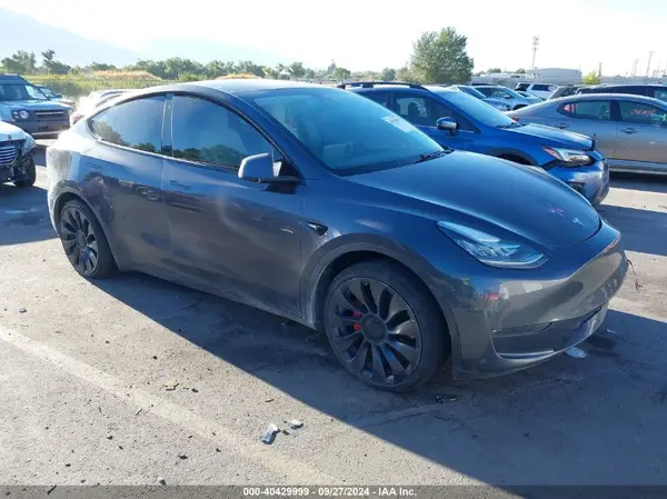 5YJYGDEF9LF011555 2020 TESLA MODEL Y - Image 1