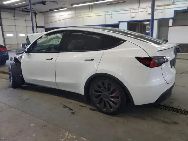 5YJYGDEF9LF049853 2020 TESLA MODEL Y - Image 2