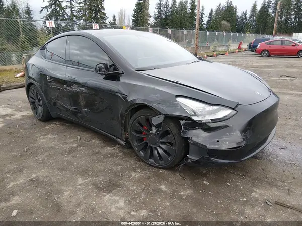 5YJYGDEF9LF053563 2020 TESLA MODEL Y - Image 1