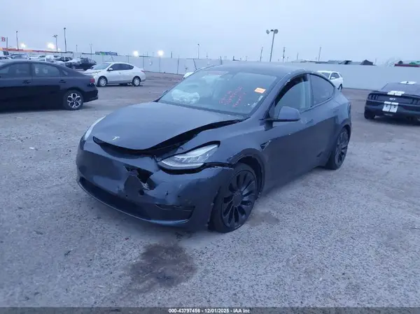 5YJYGDEF9MF076181 2021 TESLA MODEL Y - Image 2