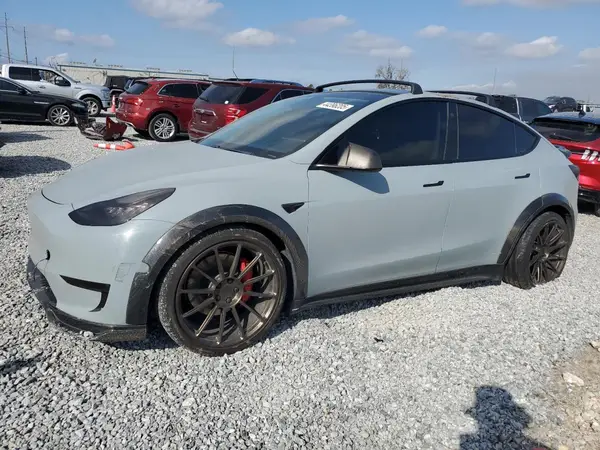 5YJYGDEF9MF079016 2021 TESLA MODEL Y - Image 1