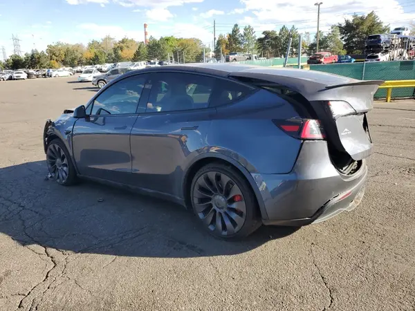 5YJYGDEF9MF079128 2021 TESLA MODEL Y - Image 2
