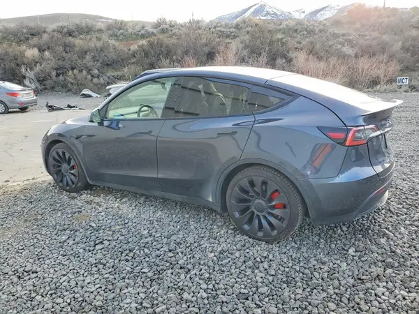 5YJYGDEF9MF093613 2021 TESLA MODEL Y - Image 2