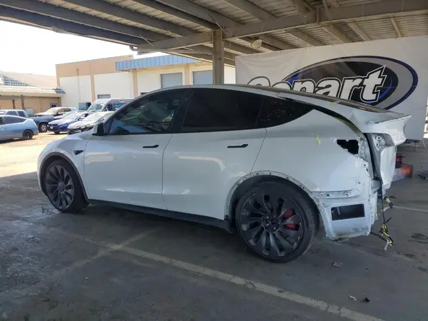 5YJYGDEF9MF094812 2021 TESLA MODEL Y - Image 2