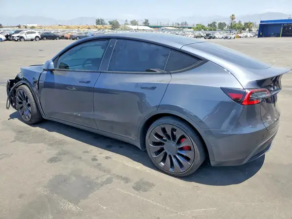 5YJYGDEF9MF098732 2021 TESLA MODEL Y - Image 2