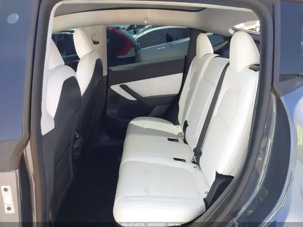 5YJYGDEF9MF136847 2021 TESLA MODEL Y - Image 8