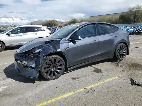 5YJYGDEF9MF197521 2021 TESLA MODEL Y - Image 1