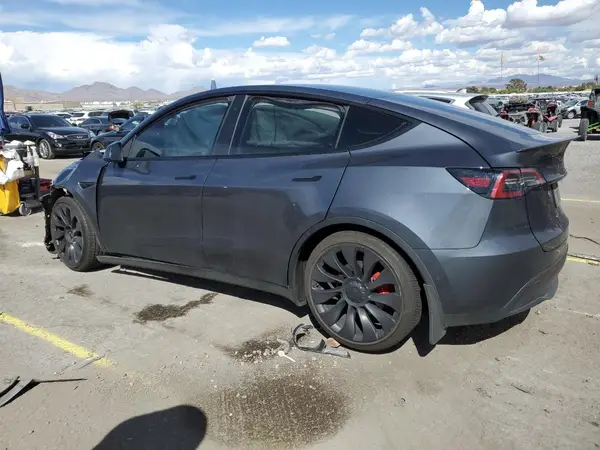5YJYGDEF9MF197521 2021 TESLA MODEL Y - Image 2