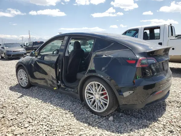 5YJYGDEF9MF212096 2021 TESLA MODEL Y - Image 2