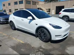 5YJYGDEF9MF215760 2021 TESLA MODEL Y