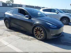 5YJYGDEF9MF220540 2021 TESLA MODEL Y