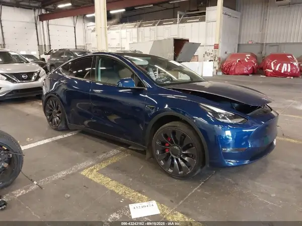 5YJYGDEF9MF230520 2021 TESLA MODEL Y - Image 1