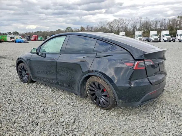 5YJYGDEF9MF248449 2021 TESLA MODEL Y - Image 2