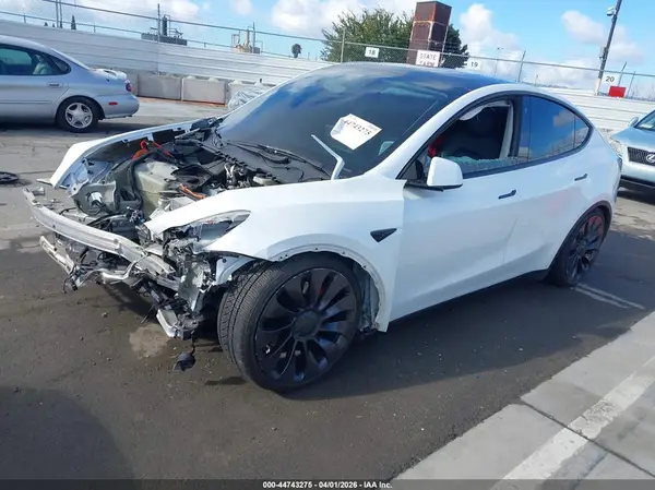 5YJYGDEF9MF261699 2021 TESLA MODEL Y - Image 2