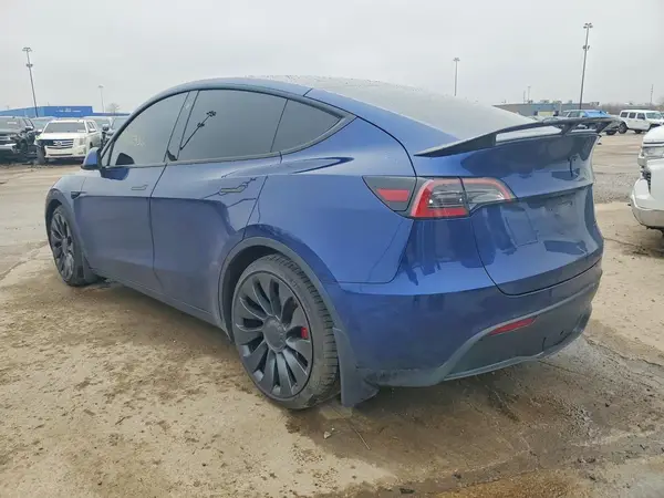 5YJYGDEF9MF269334 2021 TESLA MODEL Y - Image 2