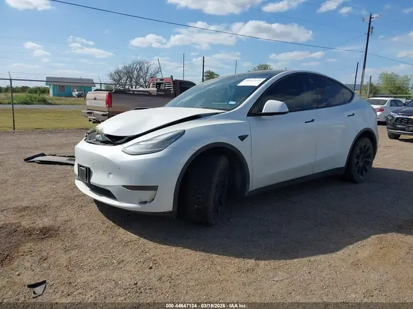 5YJYGDEFXLF002864 2020 TESLA MODEL Y - Image 2