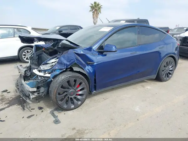 5YJYGDEFXMF072429 2021 TESLA MODEL Y - Image 2