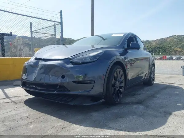 5YJYGDEFXMF157741 2021 TESLA MODEL Y - Image 2