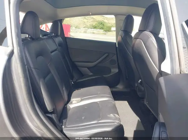 5YJYGDEFXMF157741 2021 TESLA MODEL Y - Image 8