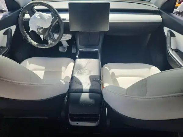 5YJYGDEFXMF219994 2021 TESLA MODEL Y - Image 8