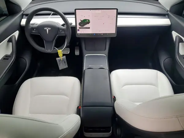 5YJYGDEFXMF220062 2021 TESLA MODEL Y - Image 8