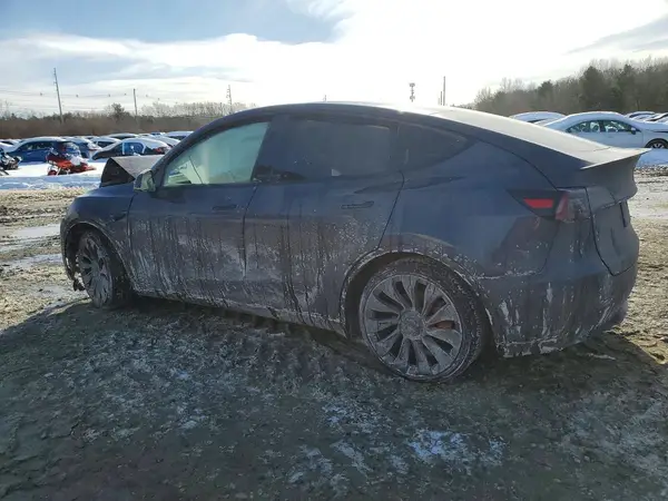 5YJYGDEFXMF220529 2021 TESLA MODEL Y - Image 2