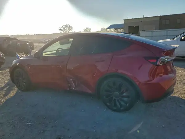 5YJYGDEFXMF249562 2021 TESLA MODEL Y - Image 2