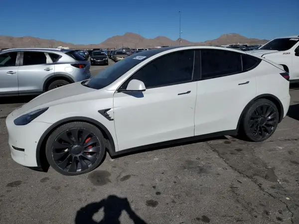 5YJYGDEFXMF252381 2021 TESLA MODEL Y - Image 1