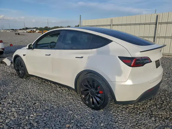 5YJYGDEFXMF259315 2021 TESLA MODEL Y - Image 2