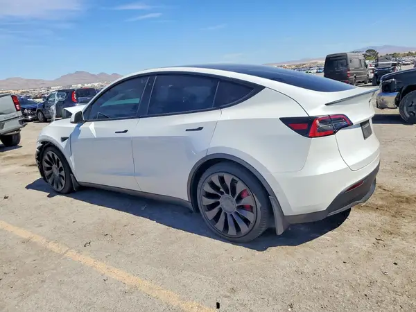 5YJYGDEFXMF273893 2021 TESLA MODEL Y - Image 2