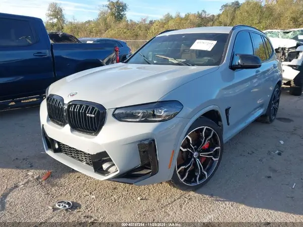 5YM13EC00P9P72905 2023 BMW X3 M - Image 2