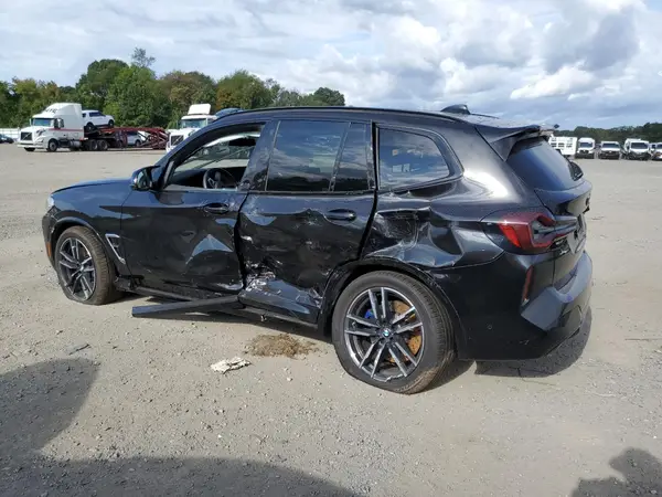 5YM13EC00R9U80285 2024 BMW X3 - Image 2
