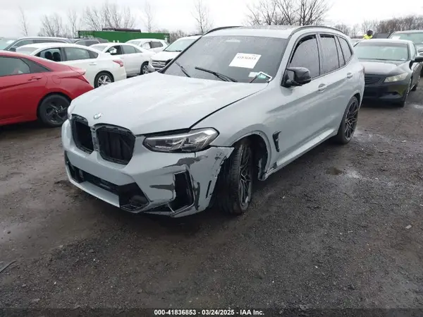 5YM13EC00R9W09223 2024 BMW X3 M - Image 2
