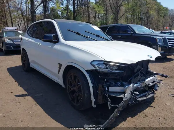 5YM13EC01N9J62914 2022 BMW X3 M - Image 1