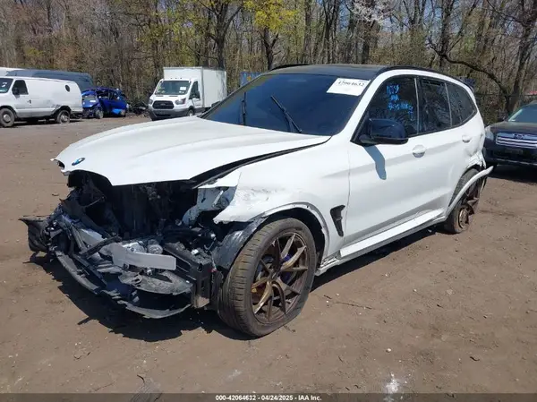 5YM13EC01N9J62914 2022 BMW X3 M - Image 2