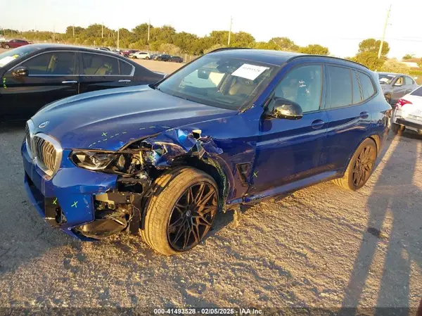 5YM13EC03P9P58528 2023 BMW X3 M - Image 2