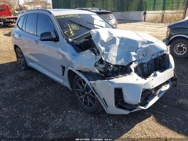 5YM13EC03R9T66085 2024 BMW X3 M