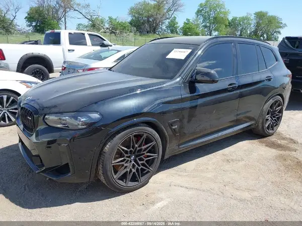 5YM13EC04N9L89028 2022 BMW X3 M - Image 2