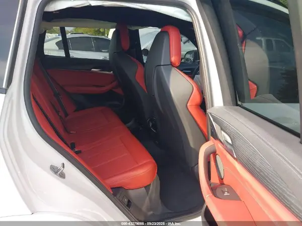 5YM13EC04N9M65900 2022 BMW X3 M - Image 8