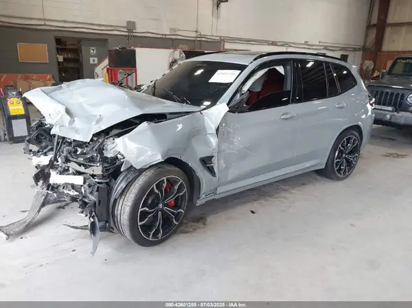 5YM13EC05N9K88015 2022 BMW X3 M - Image 2