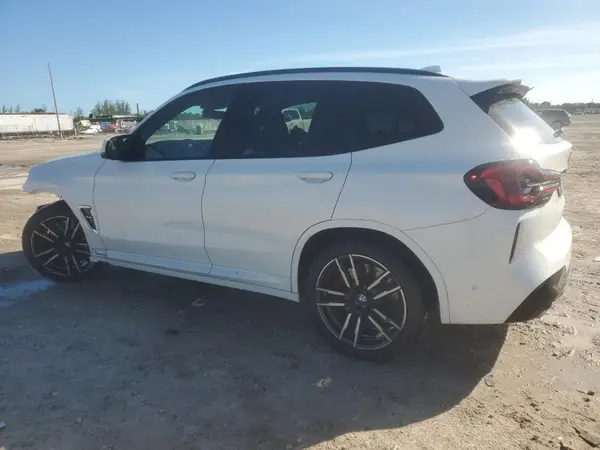 5YM13EC05R9X09527 2024 BMW X3 - Image 2