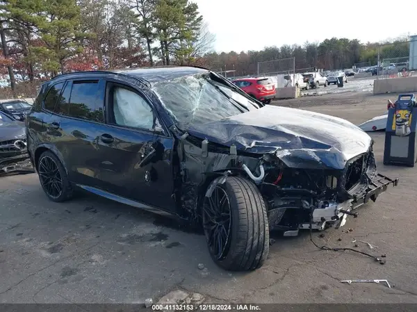 5YM13ET00S9X22157 2025 BMW X5 M - Image 1